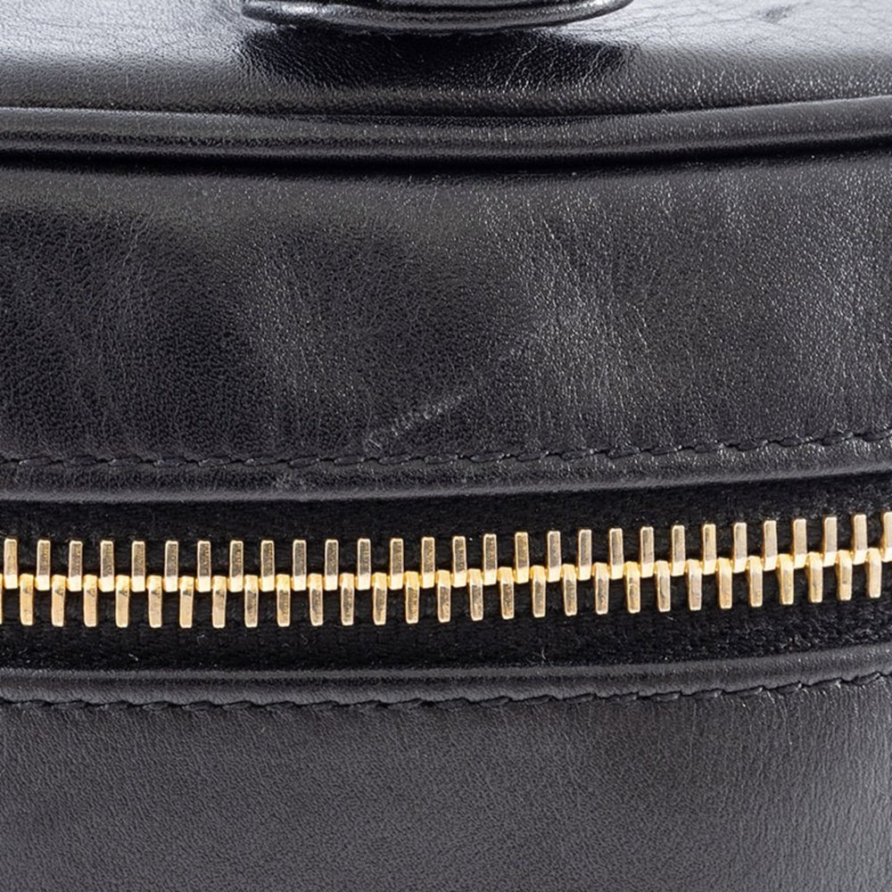 CHANEL Black Lambskin Leather Pouch - Picture 7 of 16